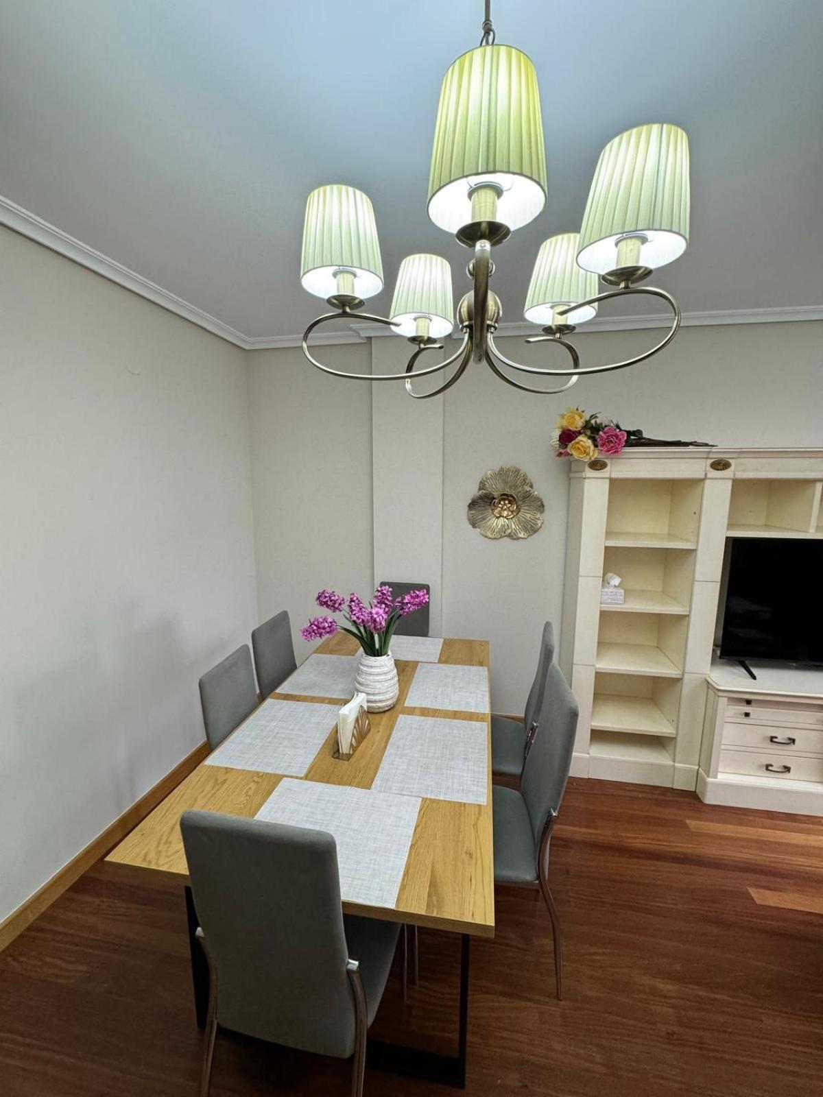 Avanza 4 Plaza Galicia Sarria Luaran gambar